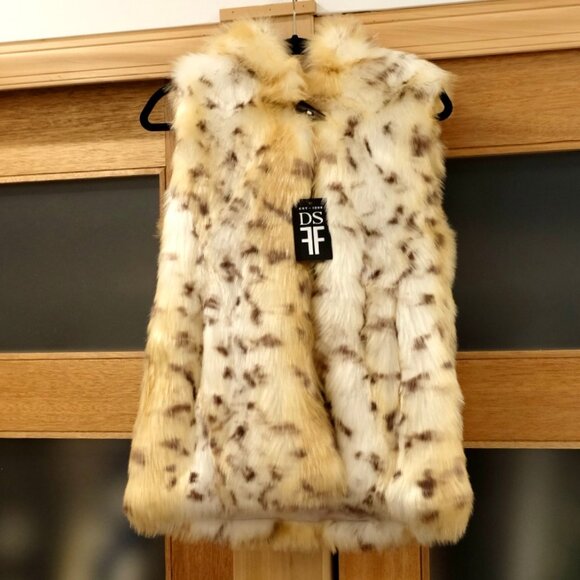 DONNA SALYER'S FABULOUS FURS~Snow Leopard~HOODED MID-THIGH FAUX FUR VEST NWT - Picture 4 of 5